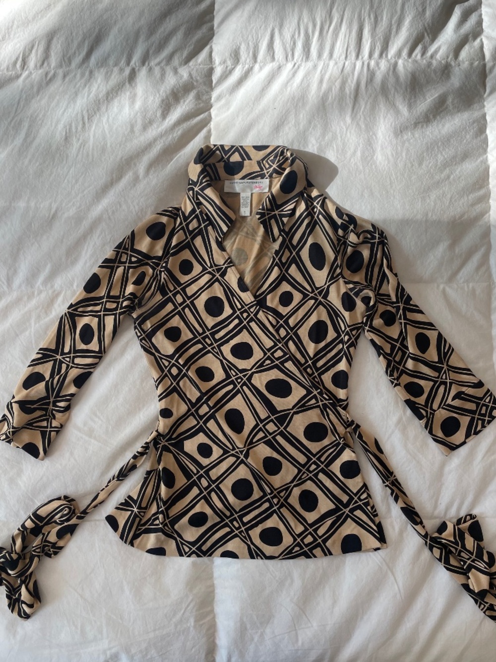 VINTAGE Diane Von Furstenberg wrap blouse
